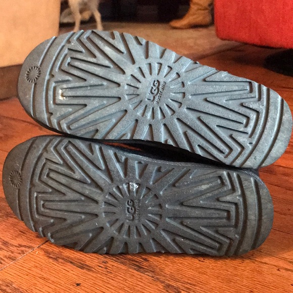 UGG WOMENS MOUNTAIN QUILTED SHORT KNIT BOOTS 3176 - Picture 5 of 8